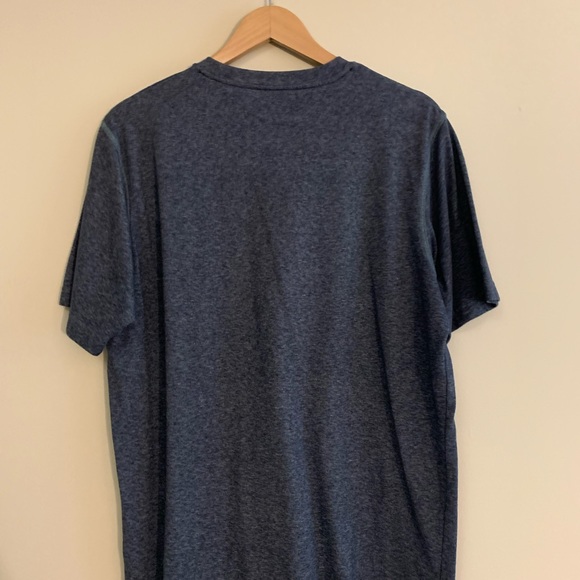 Men’s Colombia tee size large EUC - Picture 4 of 5